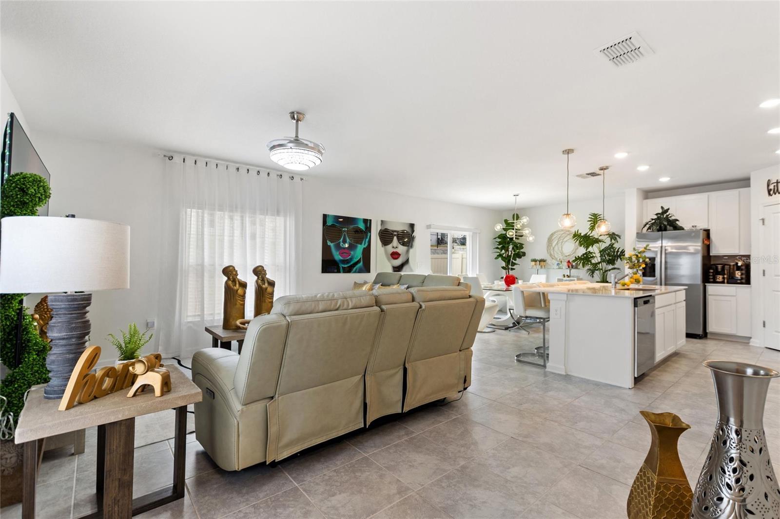 Image 8 of 43 For 1903 Niagra Drive