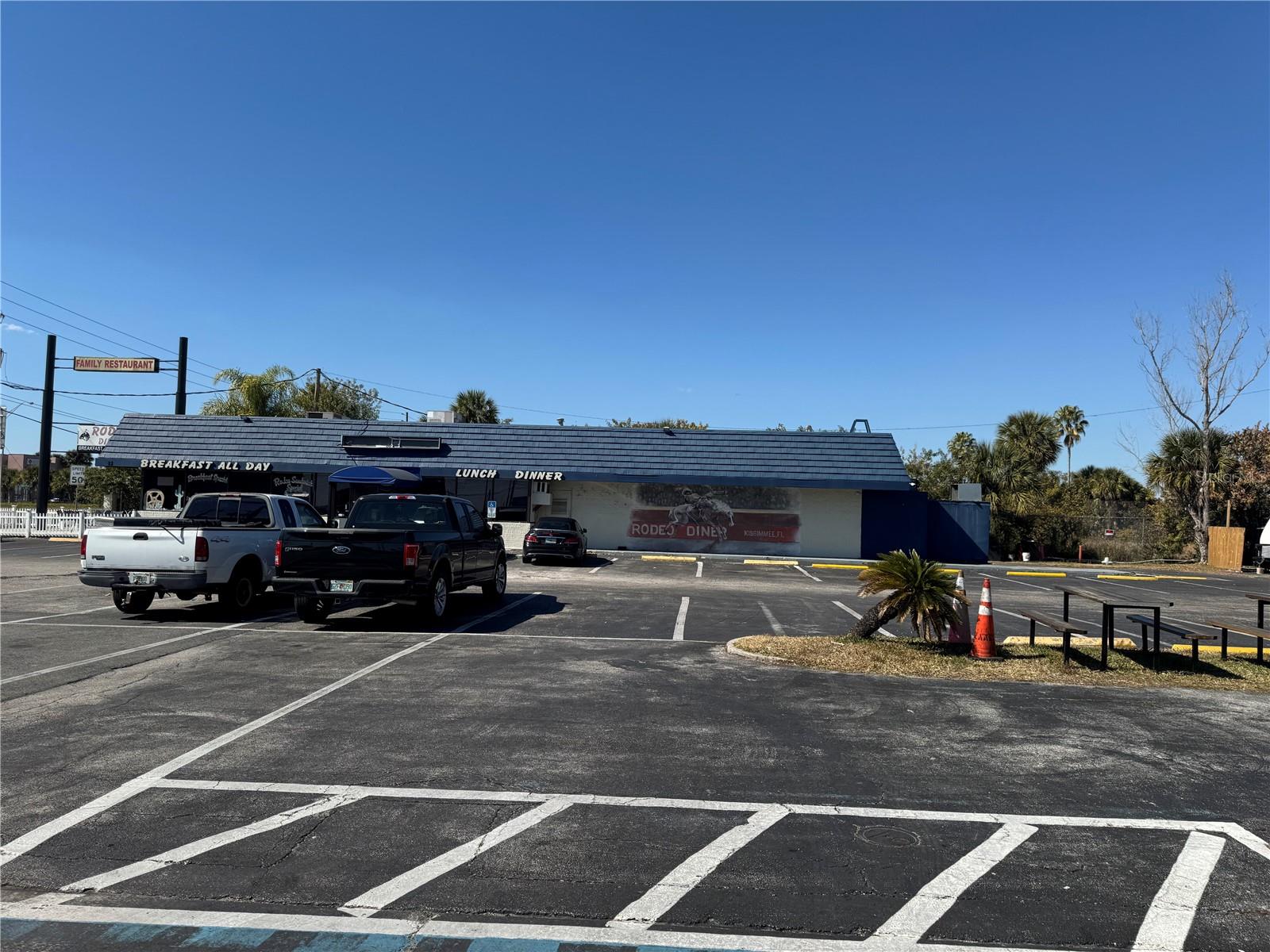 Image 2 of 2 For 2245 Irlo Bronson Memorial Highway