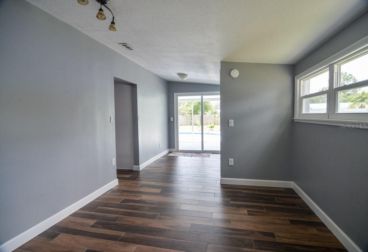 Image 10 of 20 For 103 Dellwood Drive