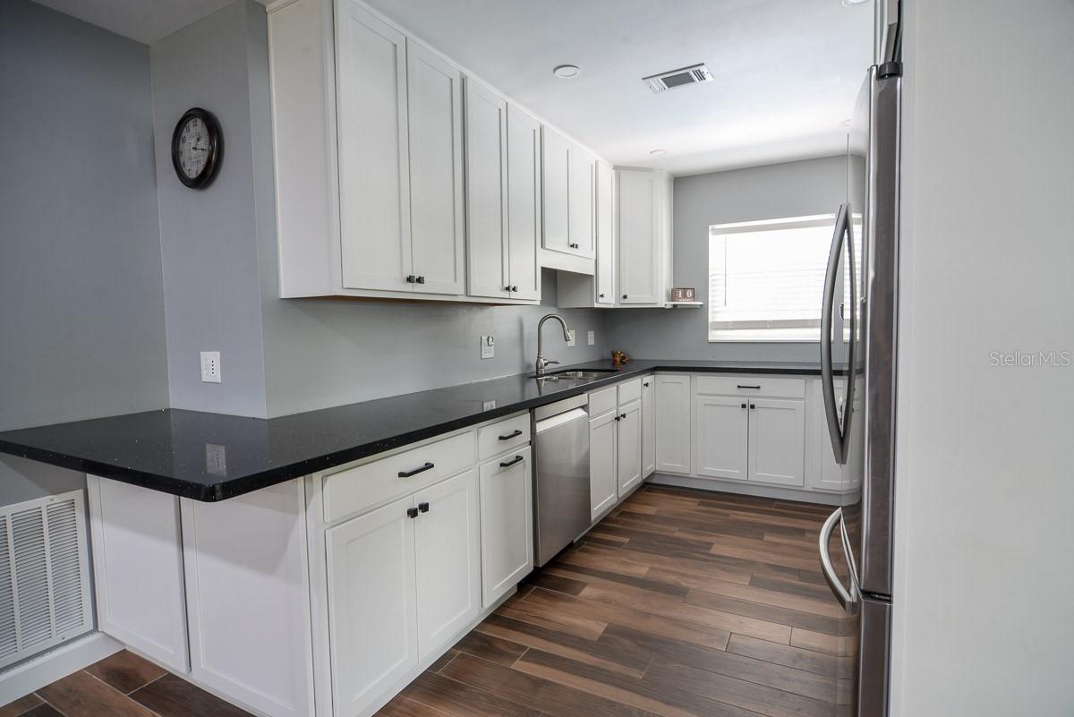 Image 5 of 20 For 103 Dellwood Drive