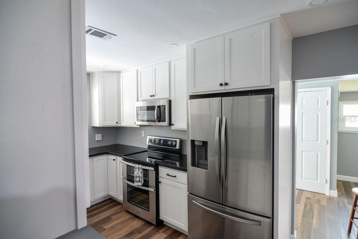 Image 6 of 20 For 103 Dellwood Drive