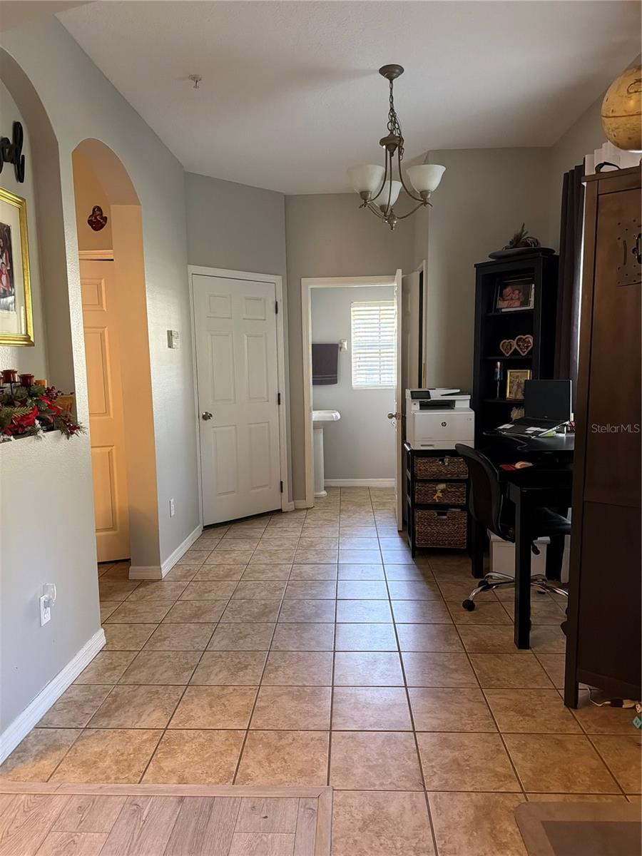 Image 3 of 16 For 1951 Sunset Palm Drive