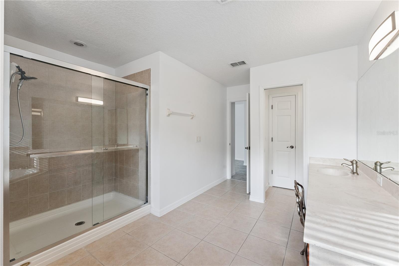 Image 32 of 42 For 5295 Adair Oak Drive