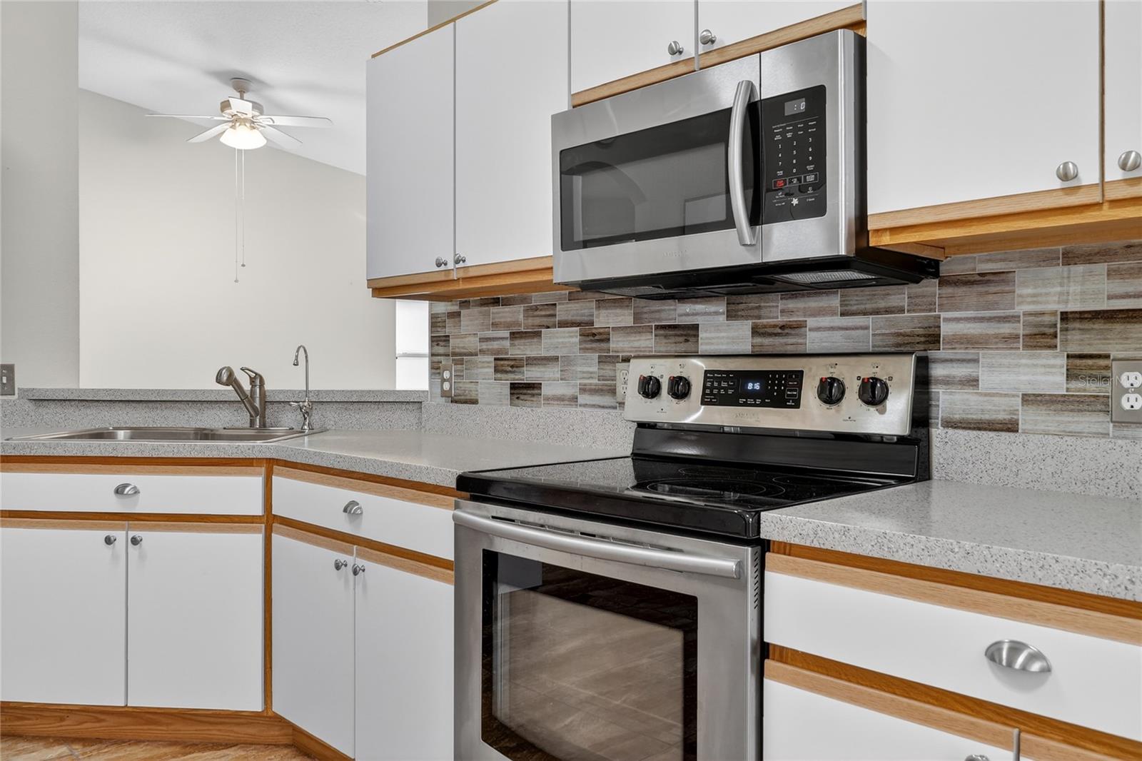 Image 12 of 41 For 156 Grand Canal Drive