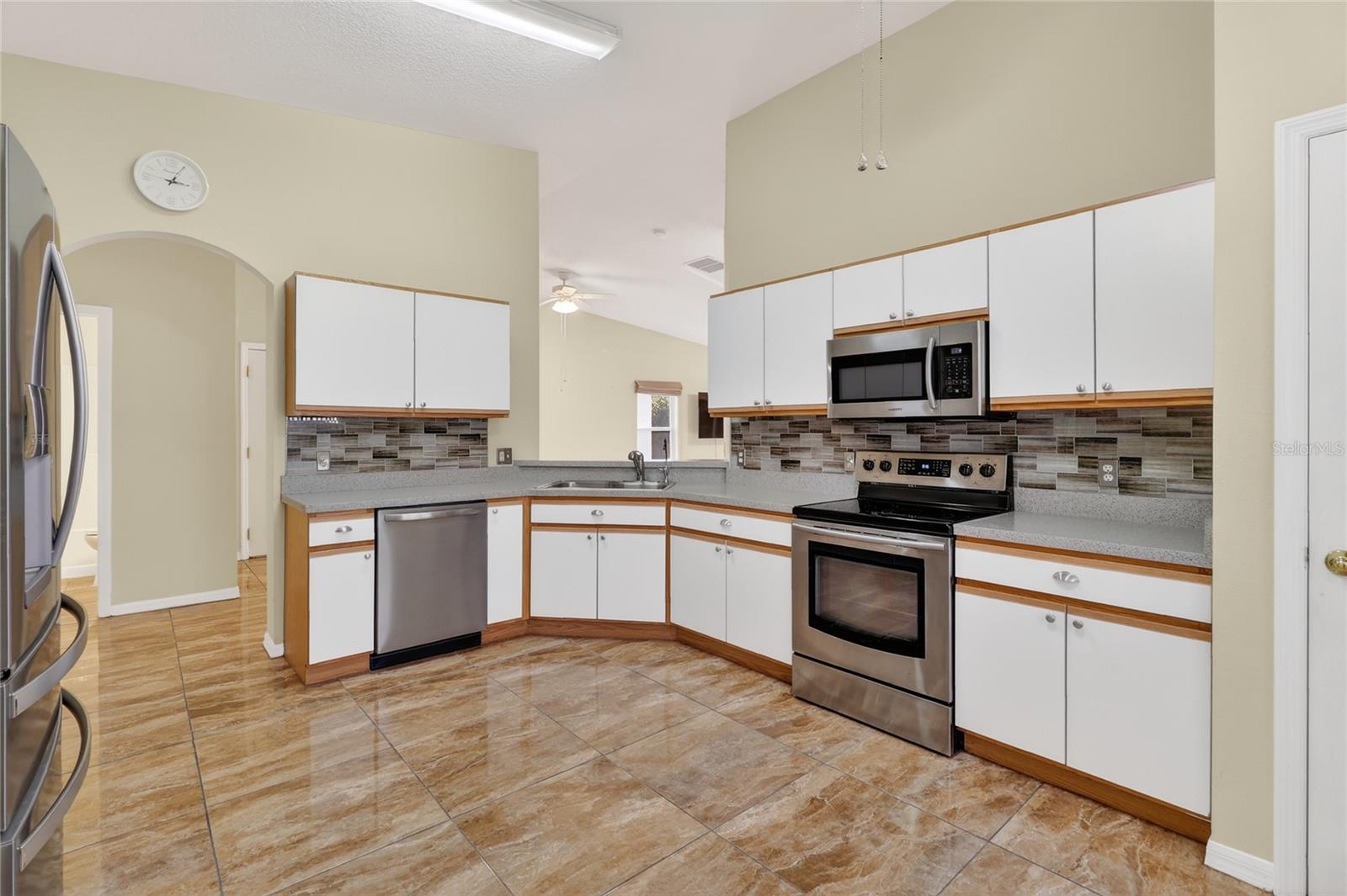 Image 13 of 41 For 156 Grand Canal Drive