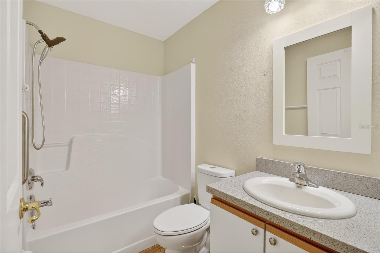 Image 25 of 41 For 156 Grand Canal Drive