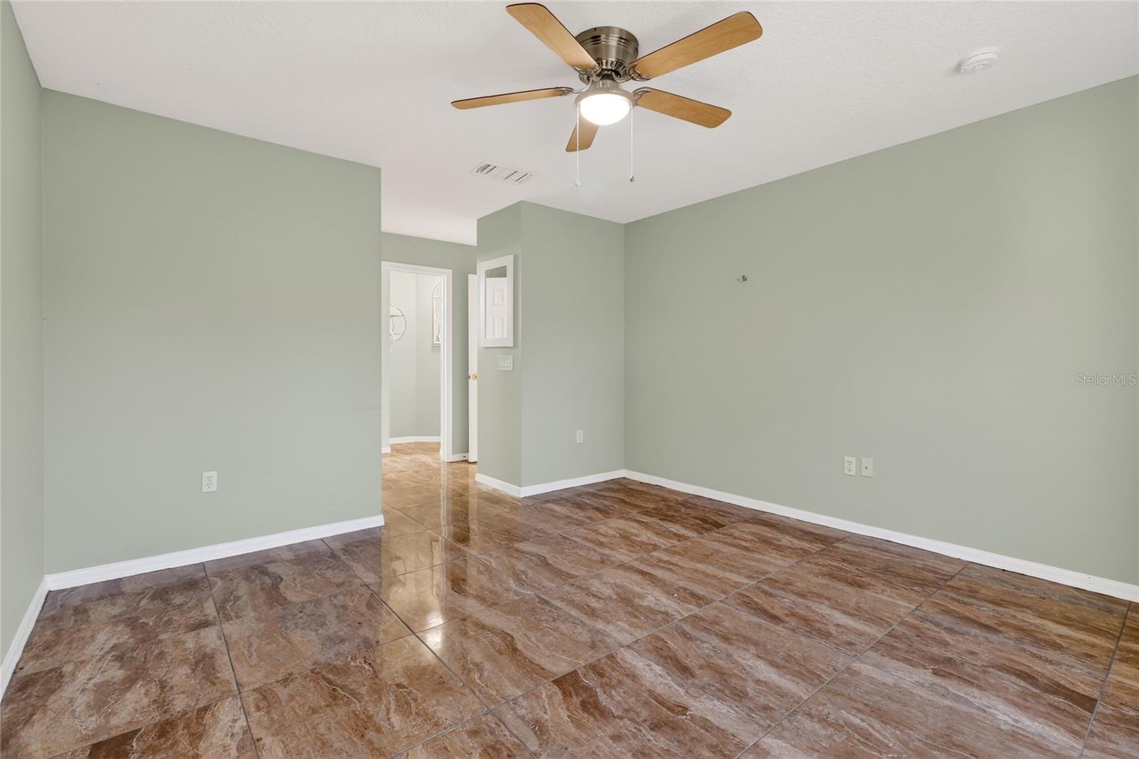 Image 31 of 41 For 156 Grand Canal Drive