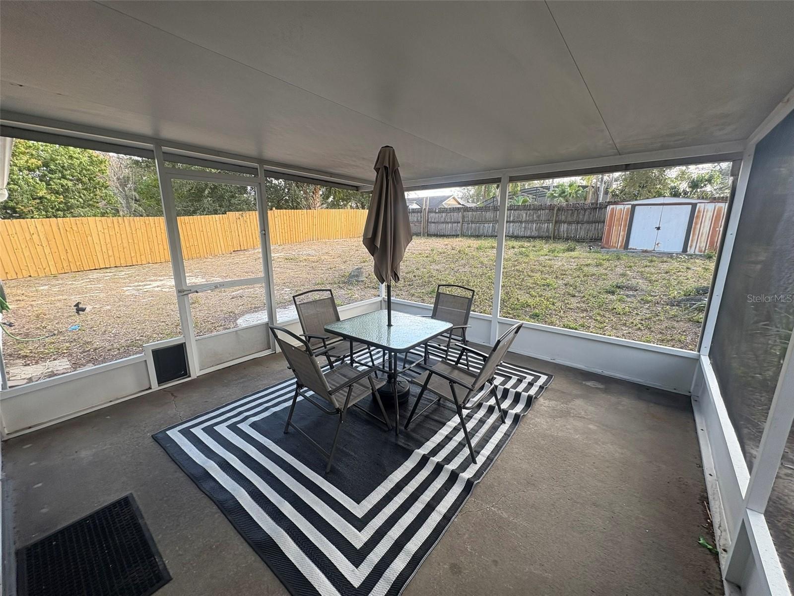 Image 10 of 23 For 6042 Brookhill Cir