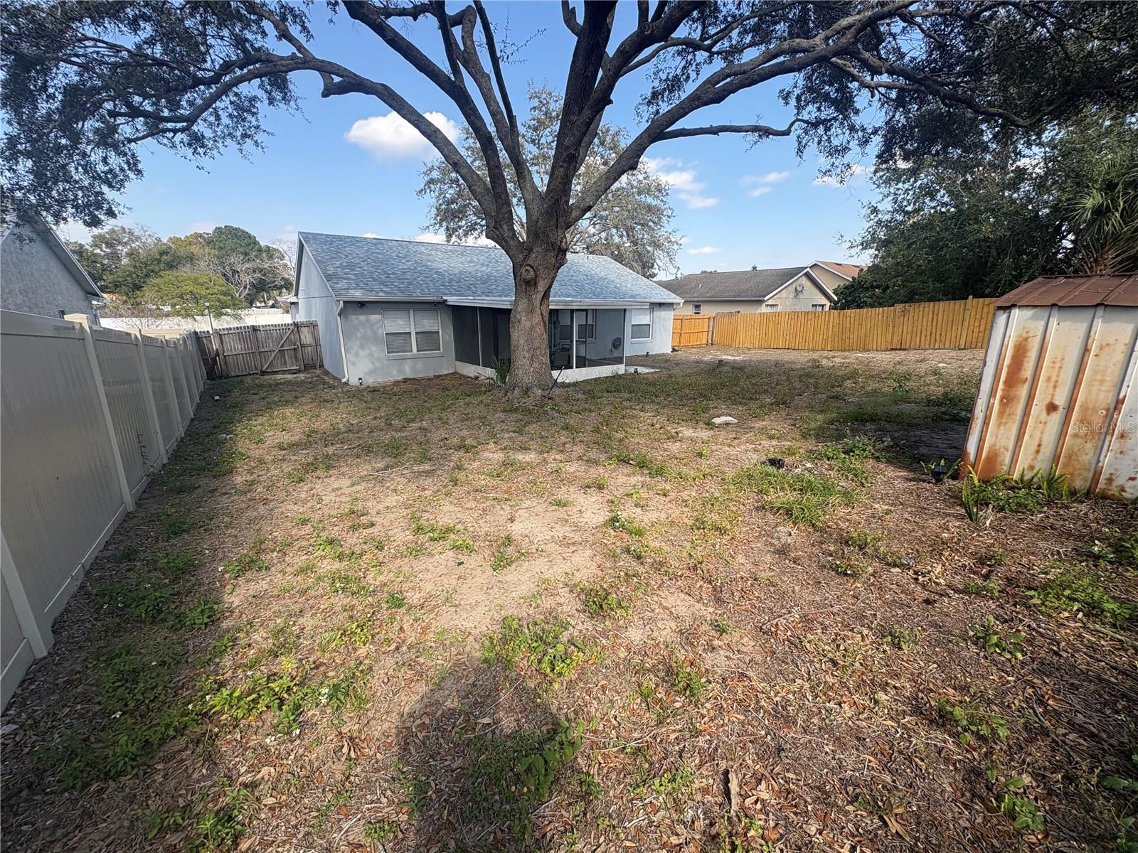 Image 8 of 23 For 6042 Brookhill Cir