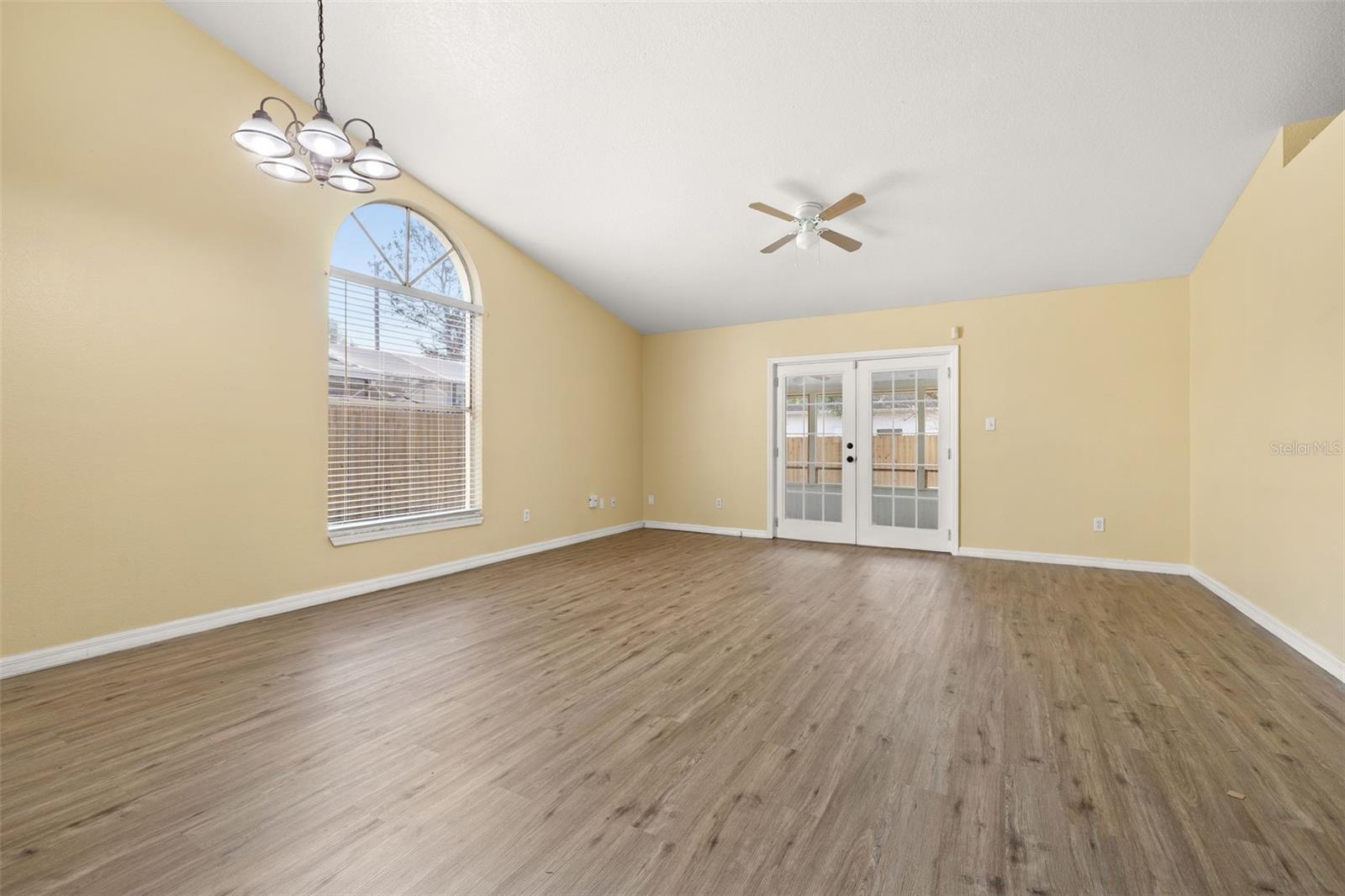 Image 11 of 32 For 12787 Majorama Drive