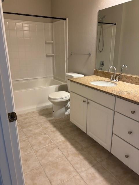 Image 4 of 15 For 303 Southern Pecan Circle 107