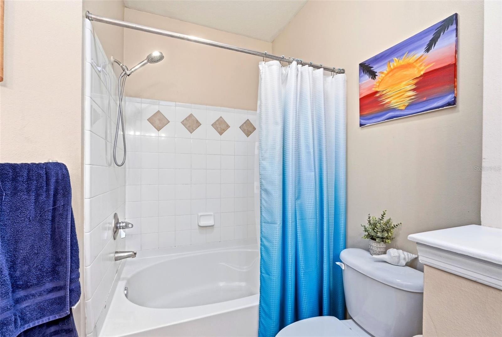 Image 18 of 27 For 12837 Madison Pointe Circle 208