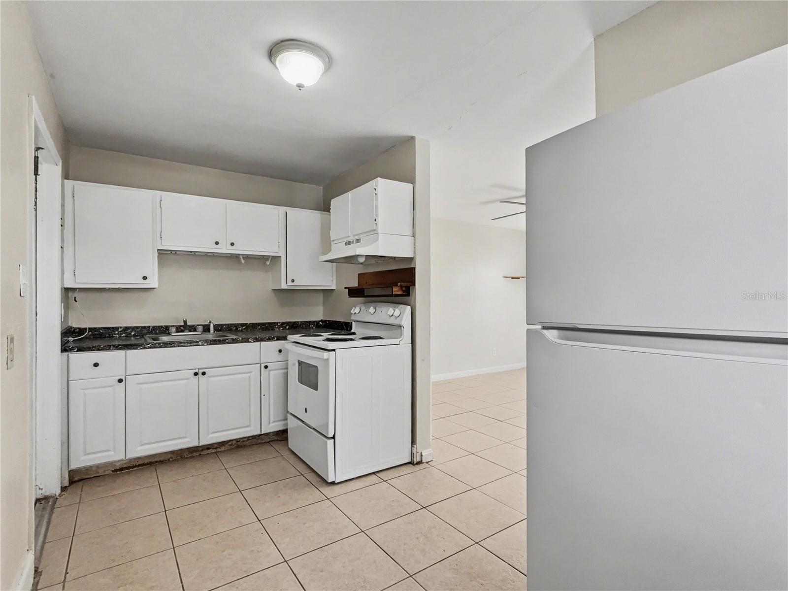 Image 10 of 17 For 42 Princeton Avenue