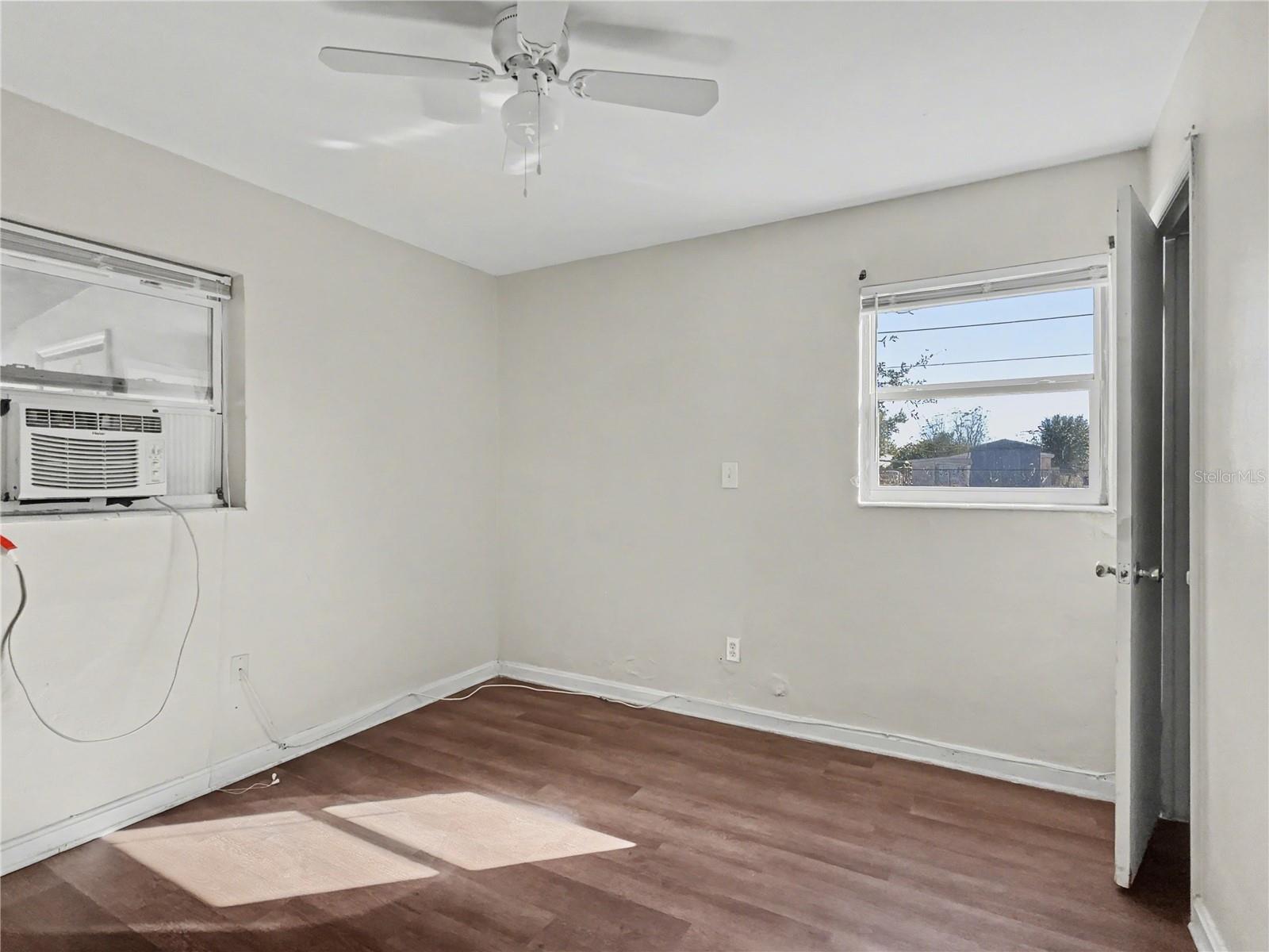 Image 11 of 17 For 42 Princeton Avenue