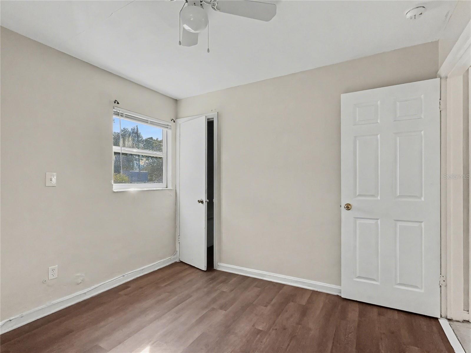 Image 12 of 17 For 42 Princeton Avenue