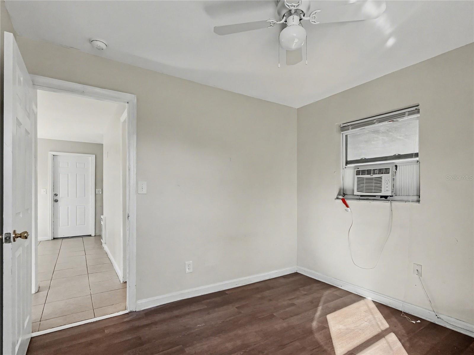 Image 13 of 17 For 42 Princeton Avenue