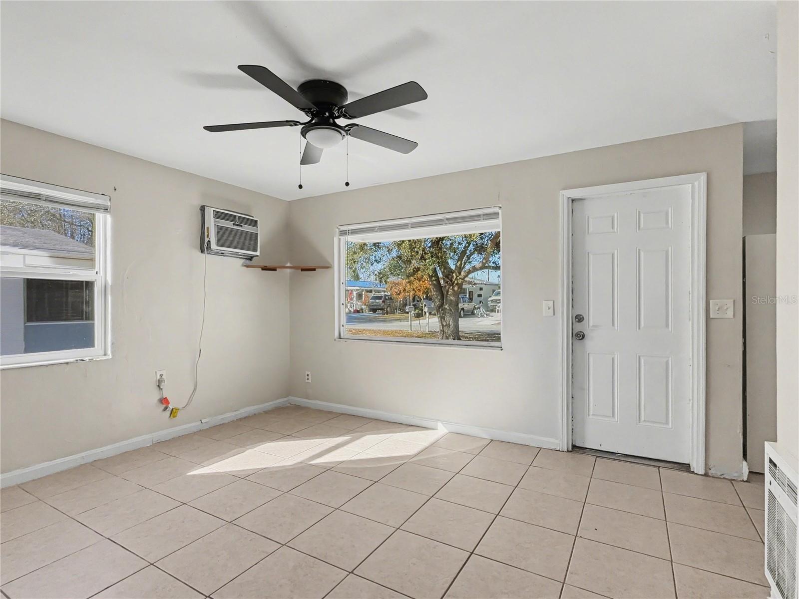 Image 5 of 17 For 42 Princeton Avenue