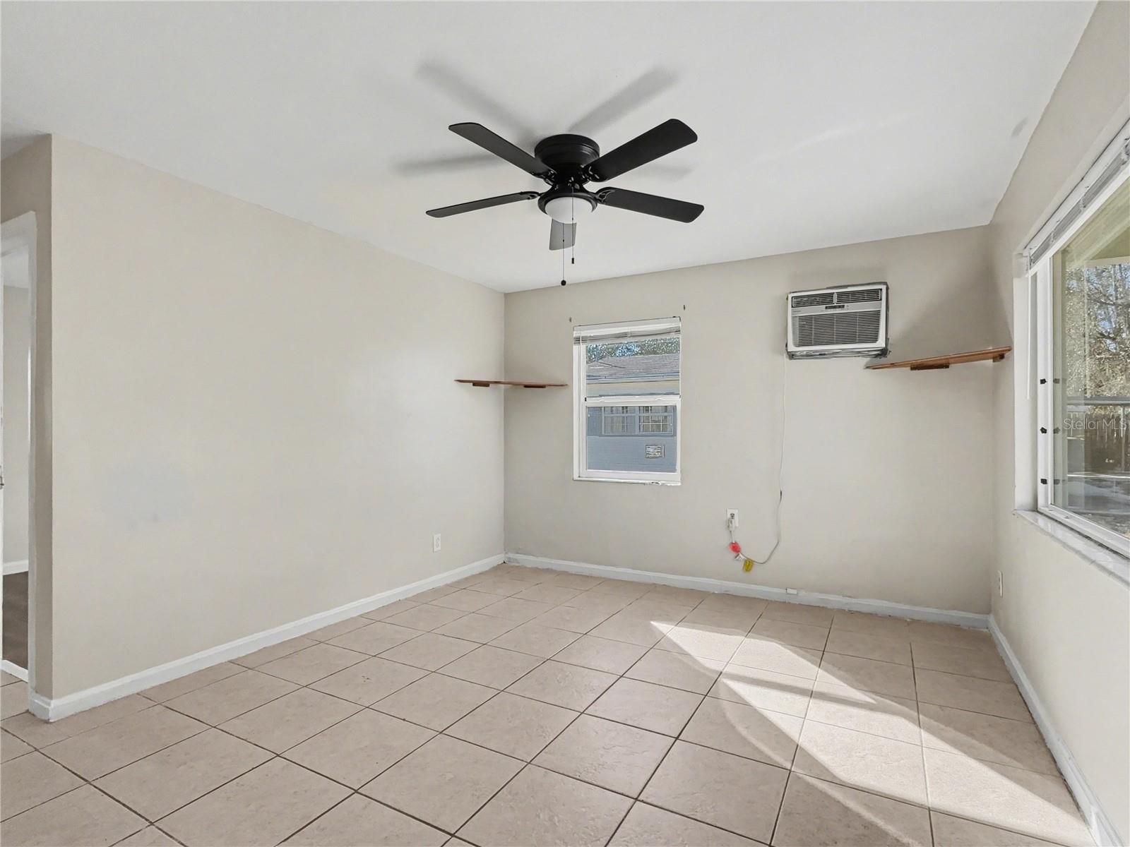 Image 6 of 17 For 42 Princeton Avenue