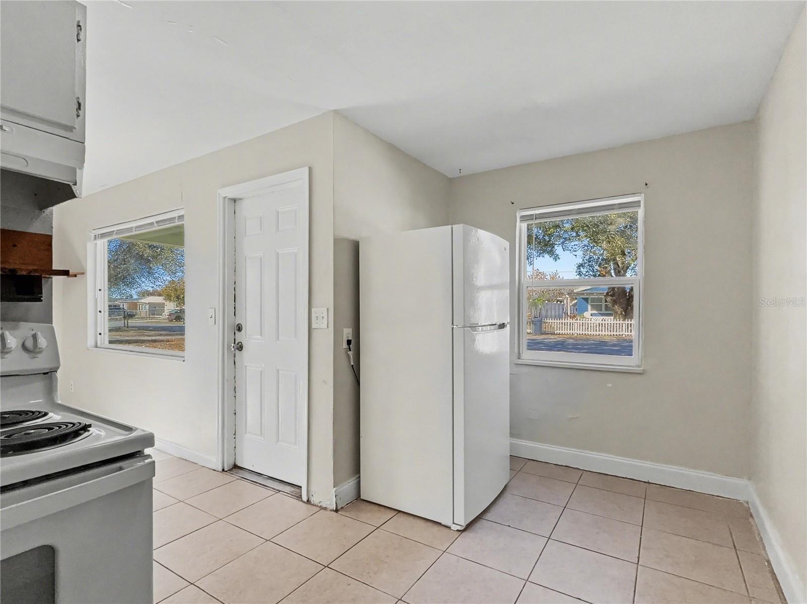 Image 8 of 17 For 42 Princeton Avenue