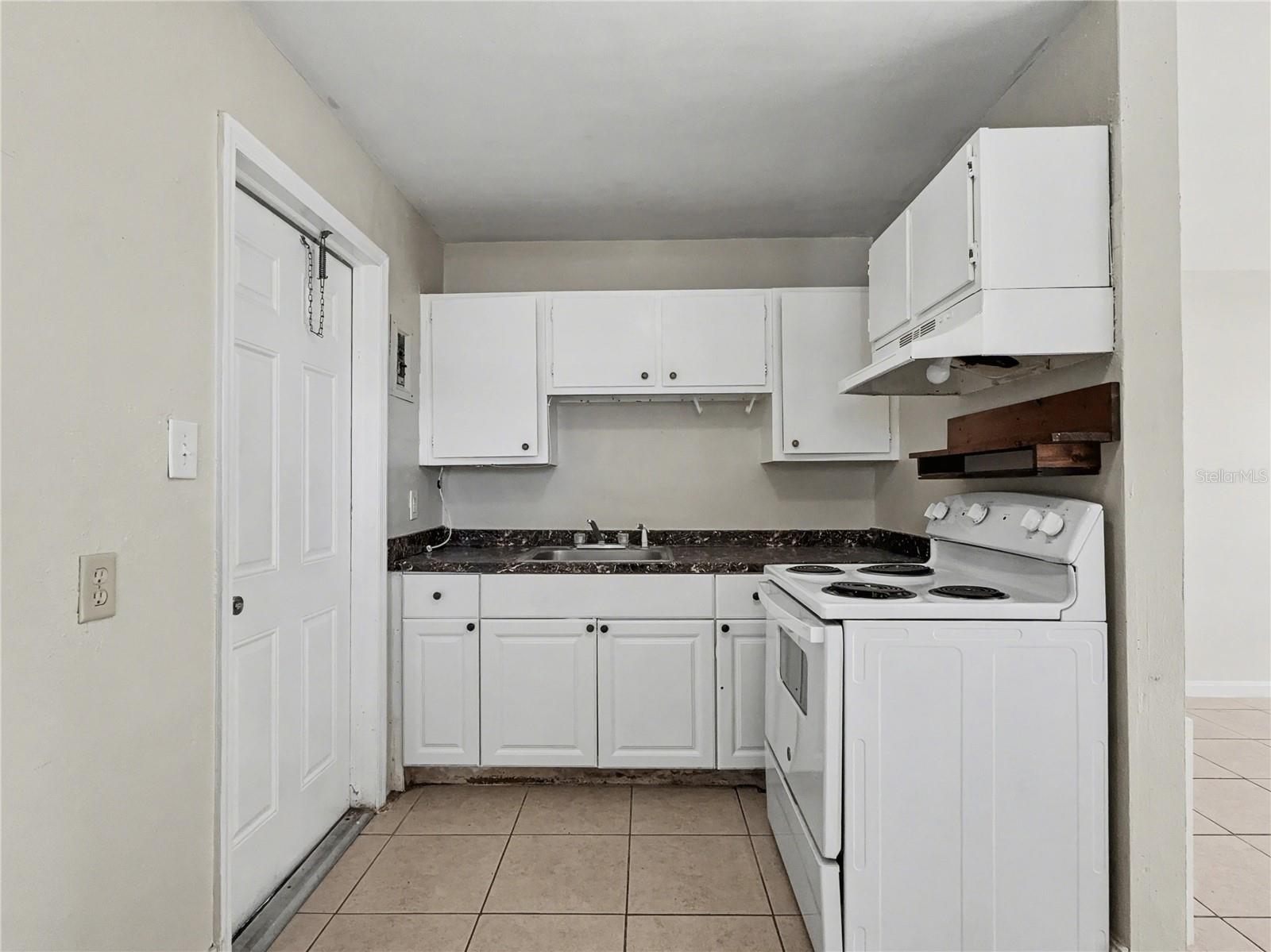 Image 9 of 17 For 42 Princeton Avenue