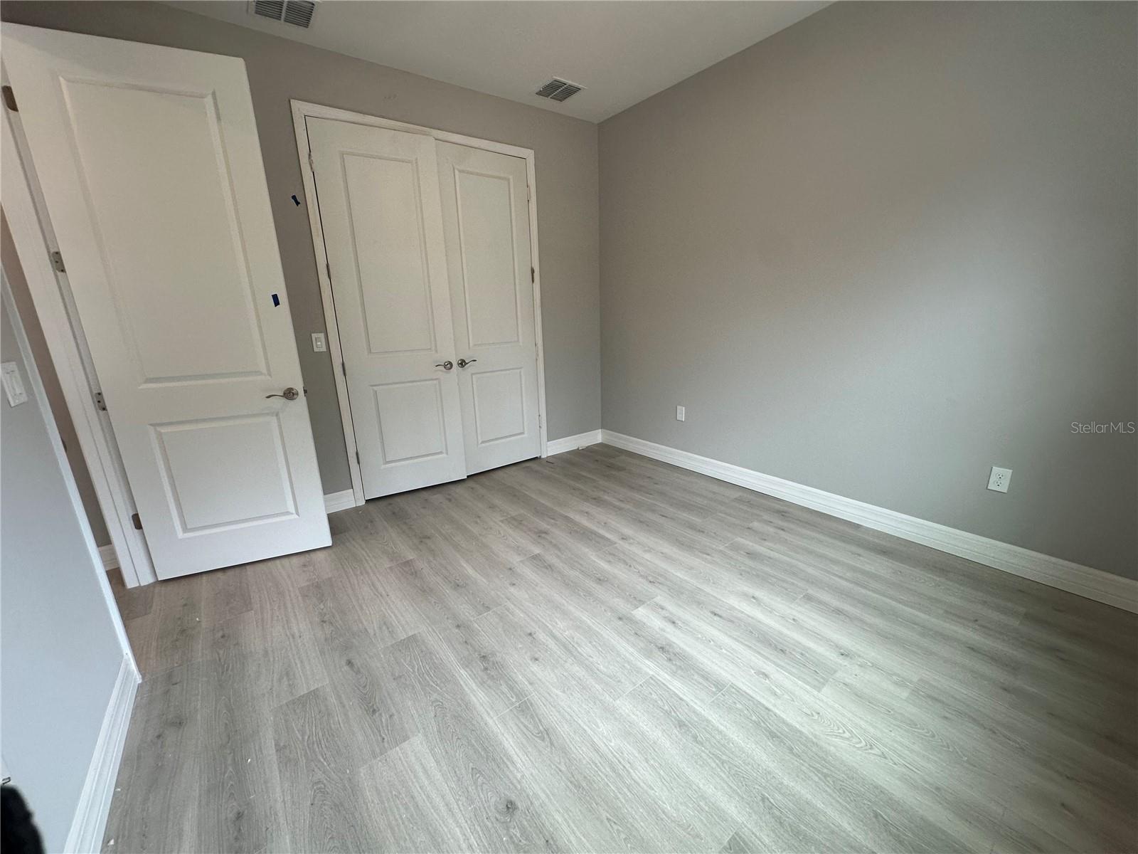 Image 20 of 28 For 9 Mimosa Court W