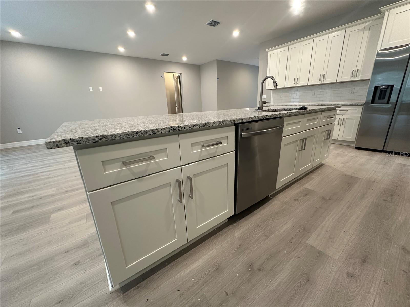 Image 8 of 28 For 9 Mimosa Court W