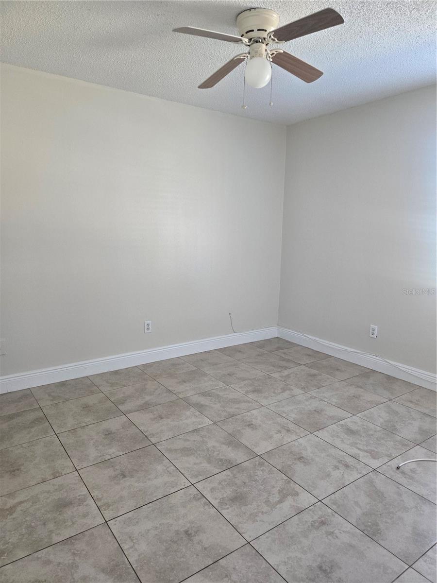 Image 10 of 13 For 271 La Paz Drive