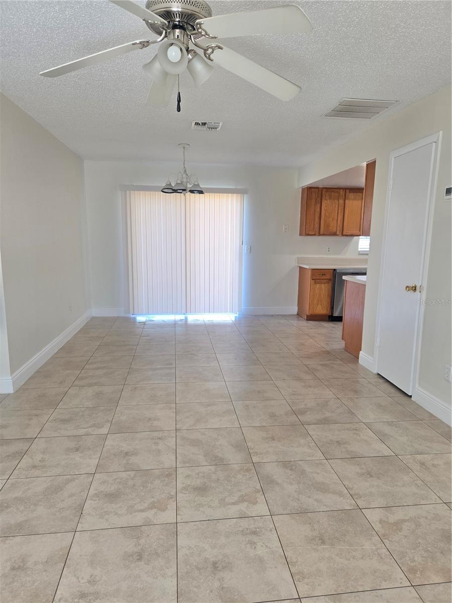 Image 6 of 13 For 271 La Paz Drive