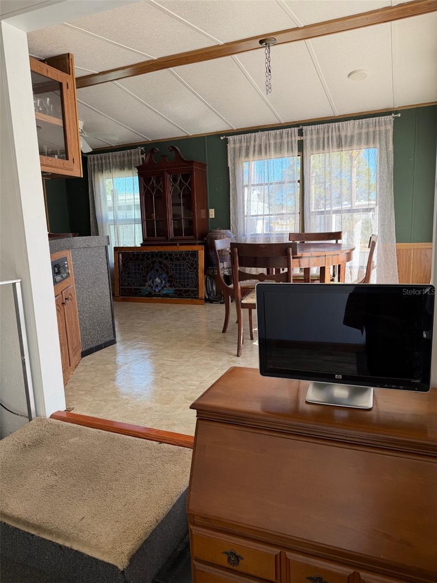 Image 5 of 18 For 9000 Us Hwy 192 # 979