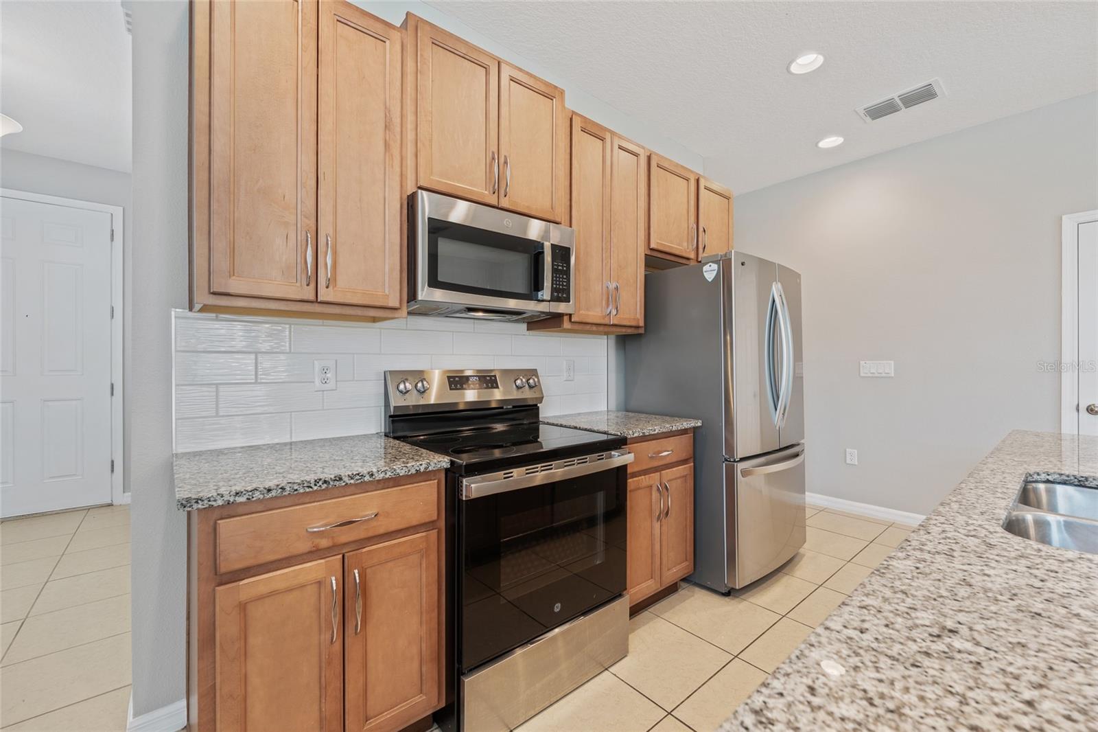 Image 11 of 37 For 1686 Swan Swim Drive