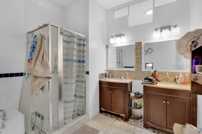 Image 22 of 36 For 1057 Universal Rest Place