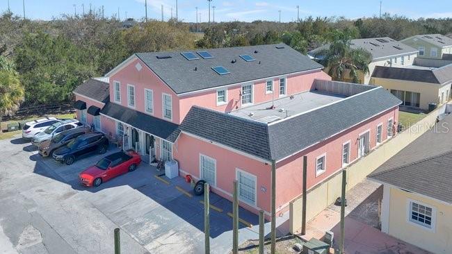 Image 8 of 36 For 1057 Universal Rest Place