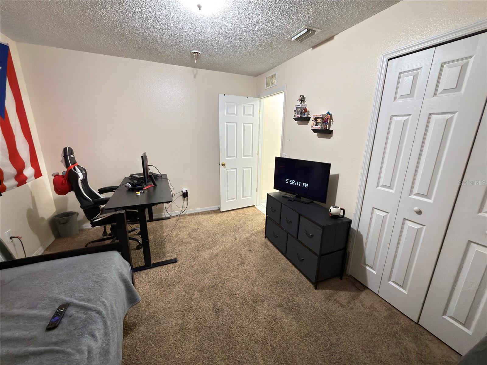 Listing photo id 15 for 796 Del Prado Drive