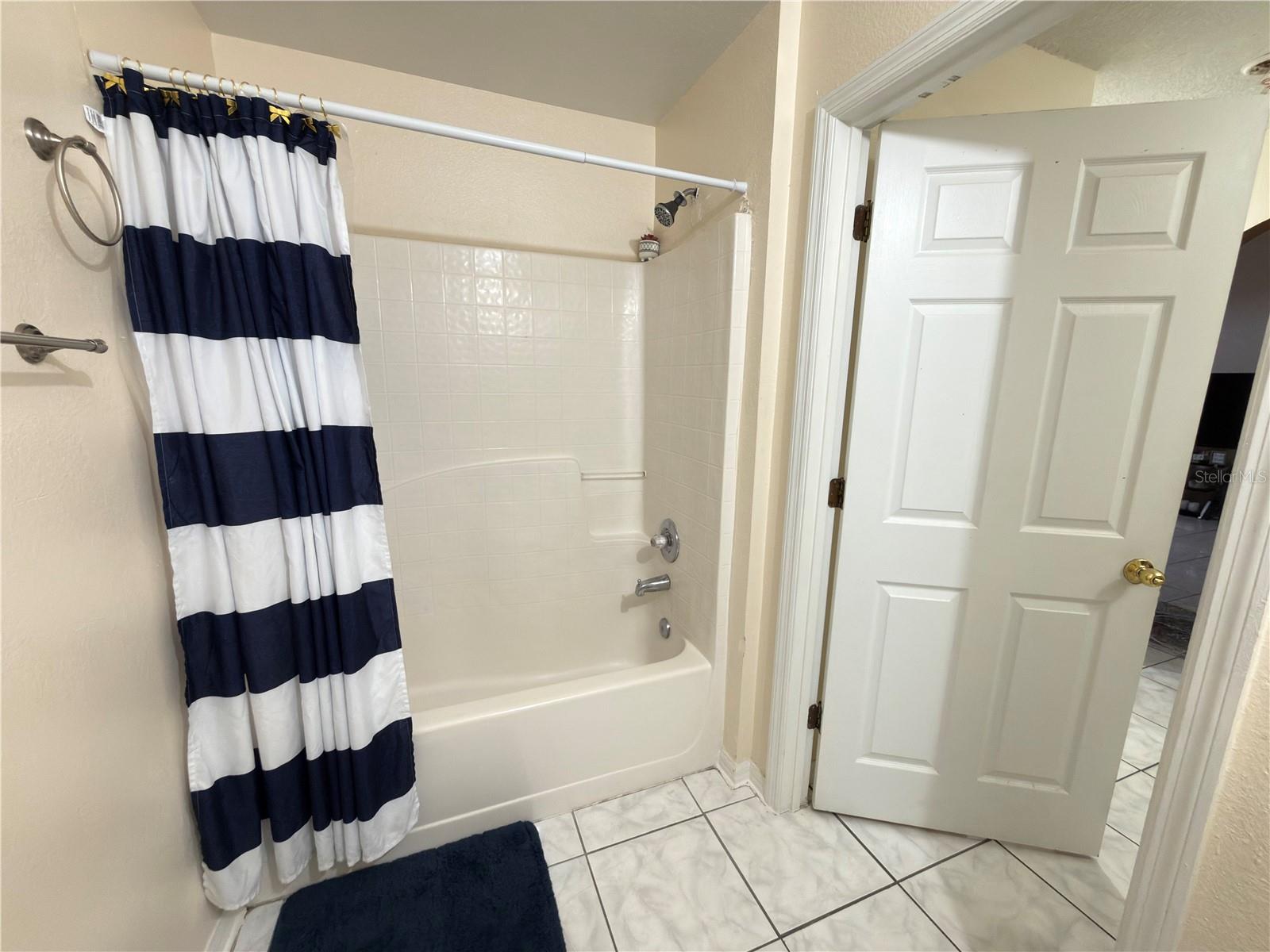 Listing photo id 19 for 796 Del Prado Drive