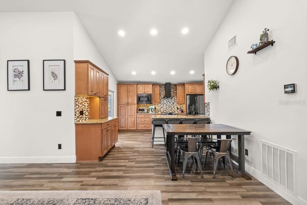 Image 13 of 33 For 4021 Spring Breeze Drive