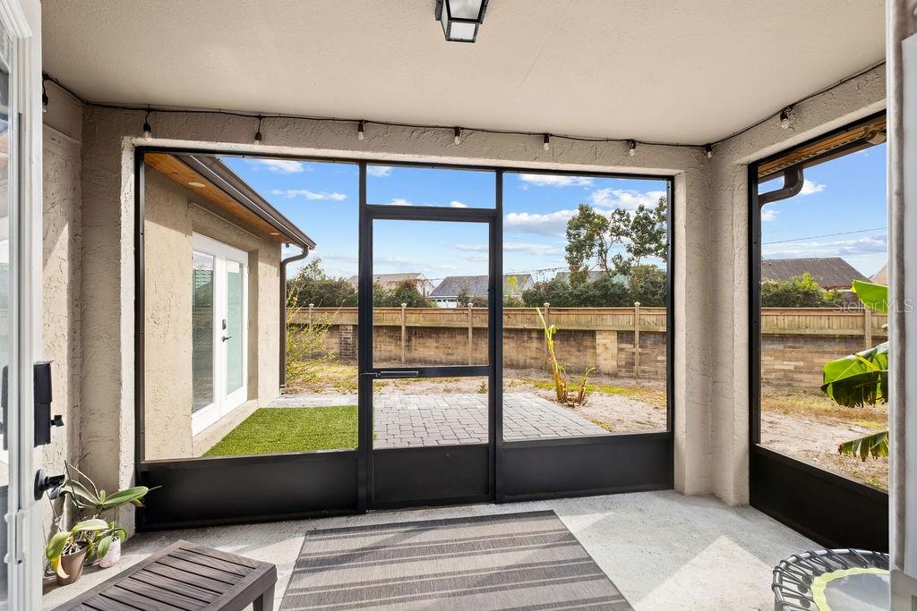 Image 27 of 33 For 4021 Spring Breeze Drive