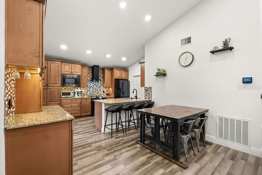 Image 9 of 33 For 4021 Spring Breeze Drive