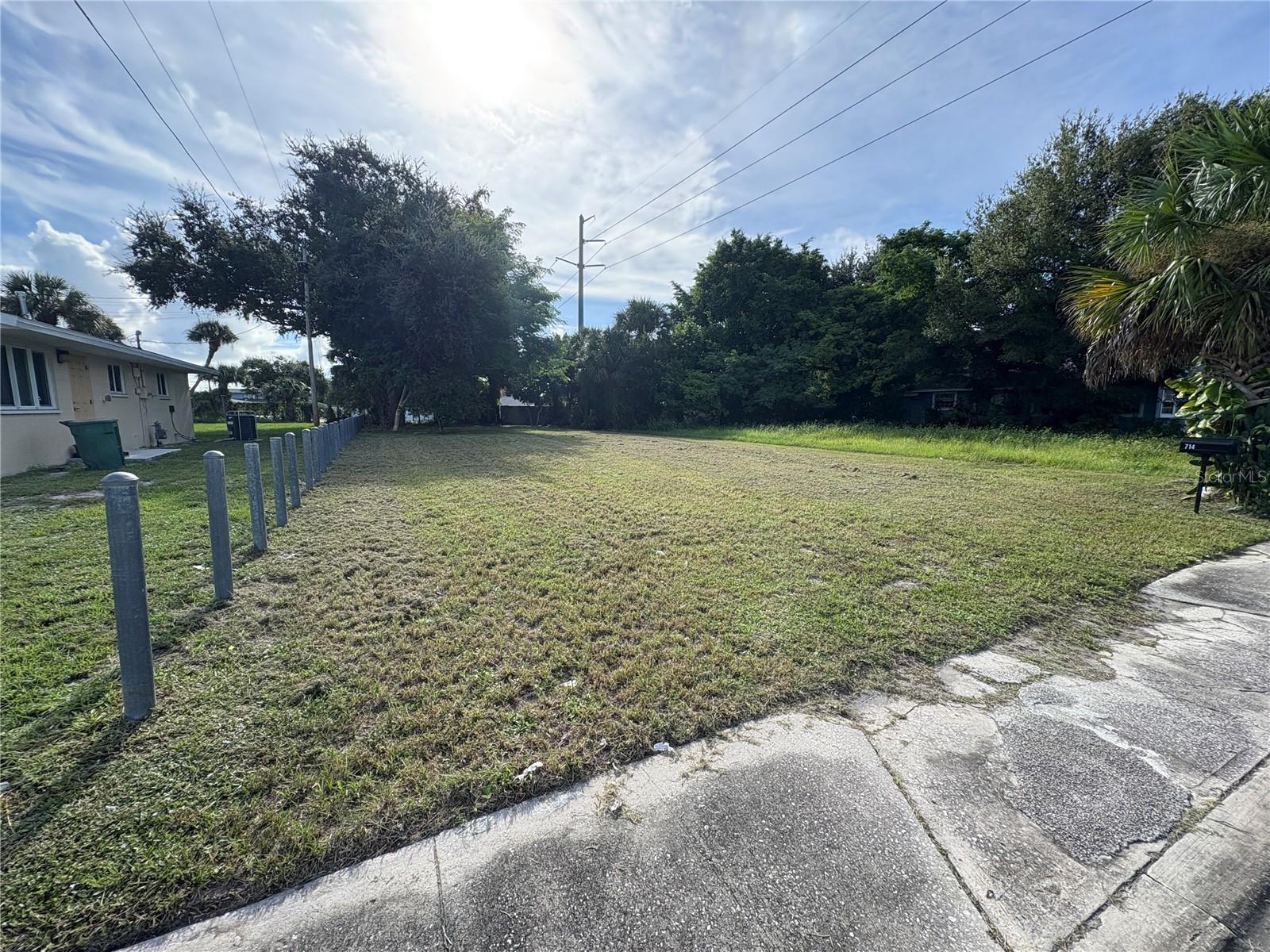 Image 4 of 4 For 714 Johnson Street