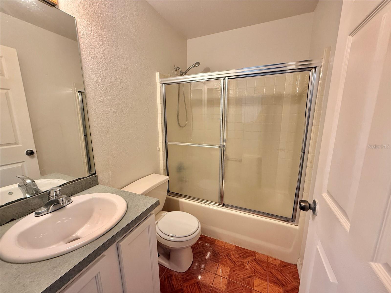 Image 10 of 25 For 431 Flamingo Court