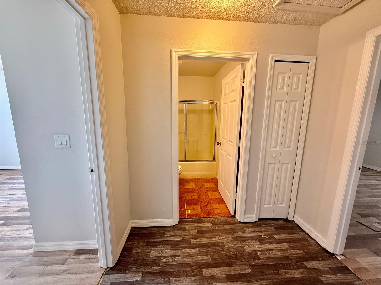 Image 12 of 25 For 431 Flamingo Court