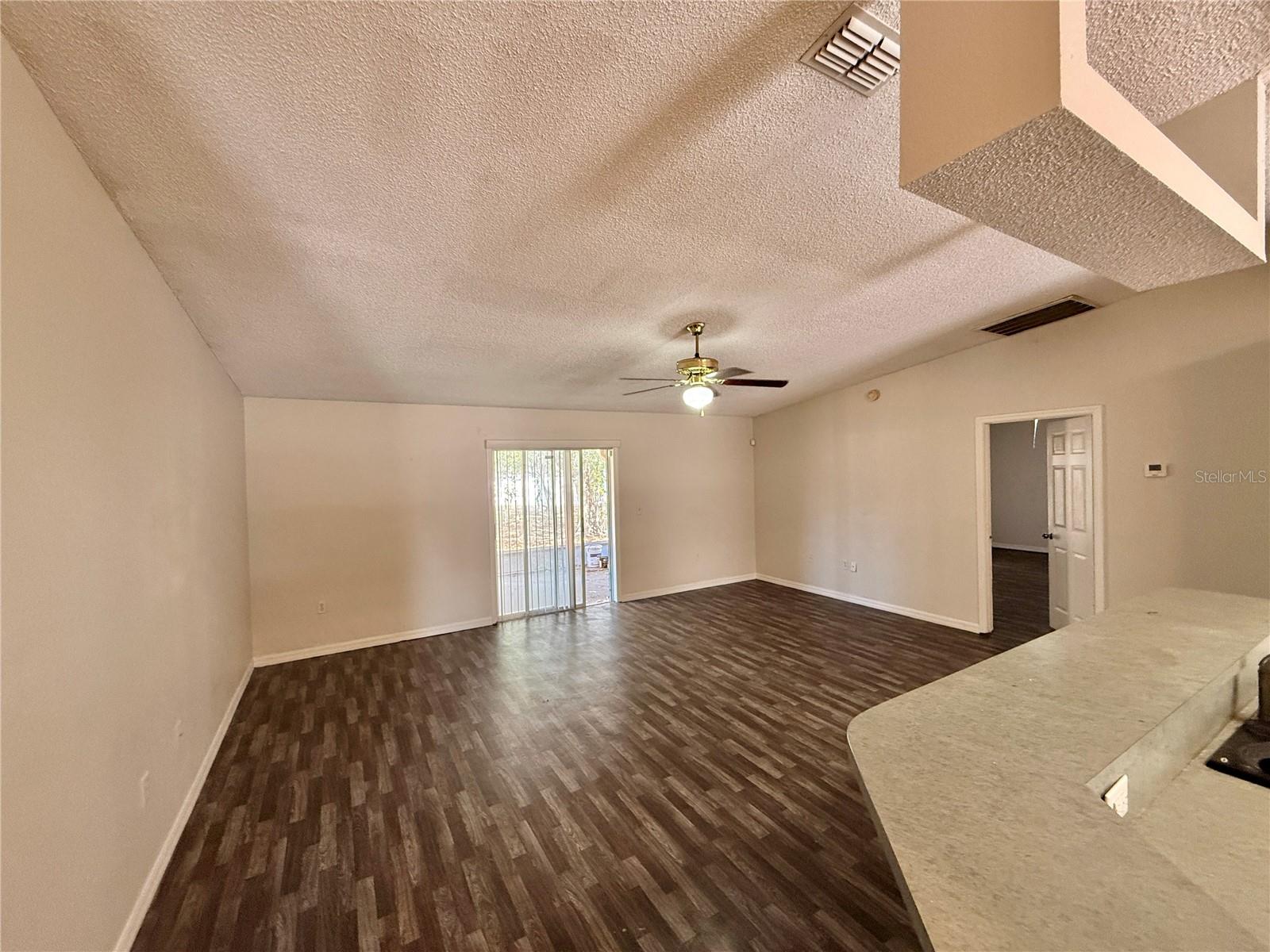 Image 15 of 25 For 431 Flamingo Court