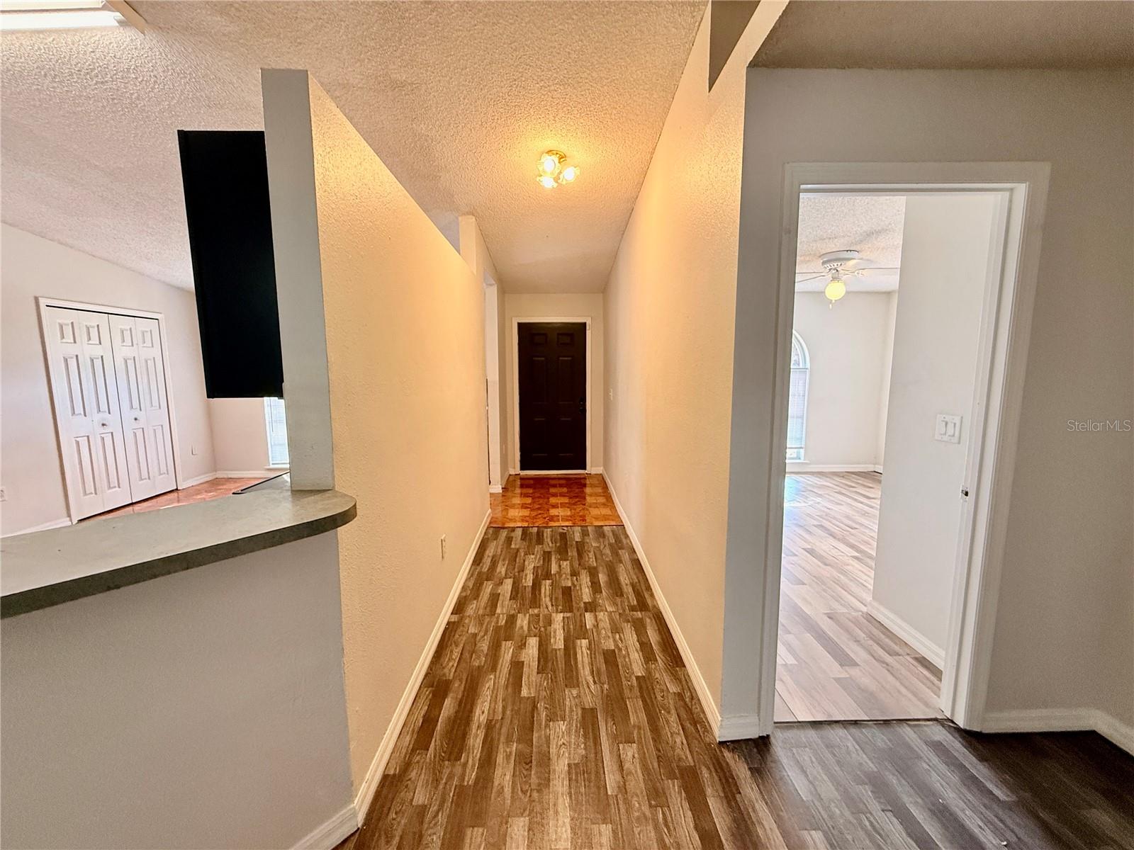 Image 17 of 25 For 431 Flamingo Court