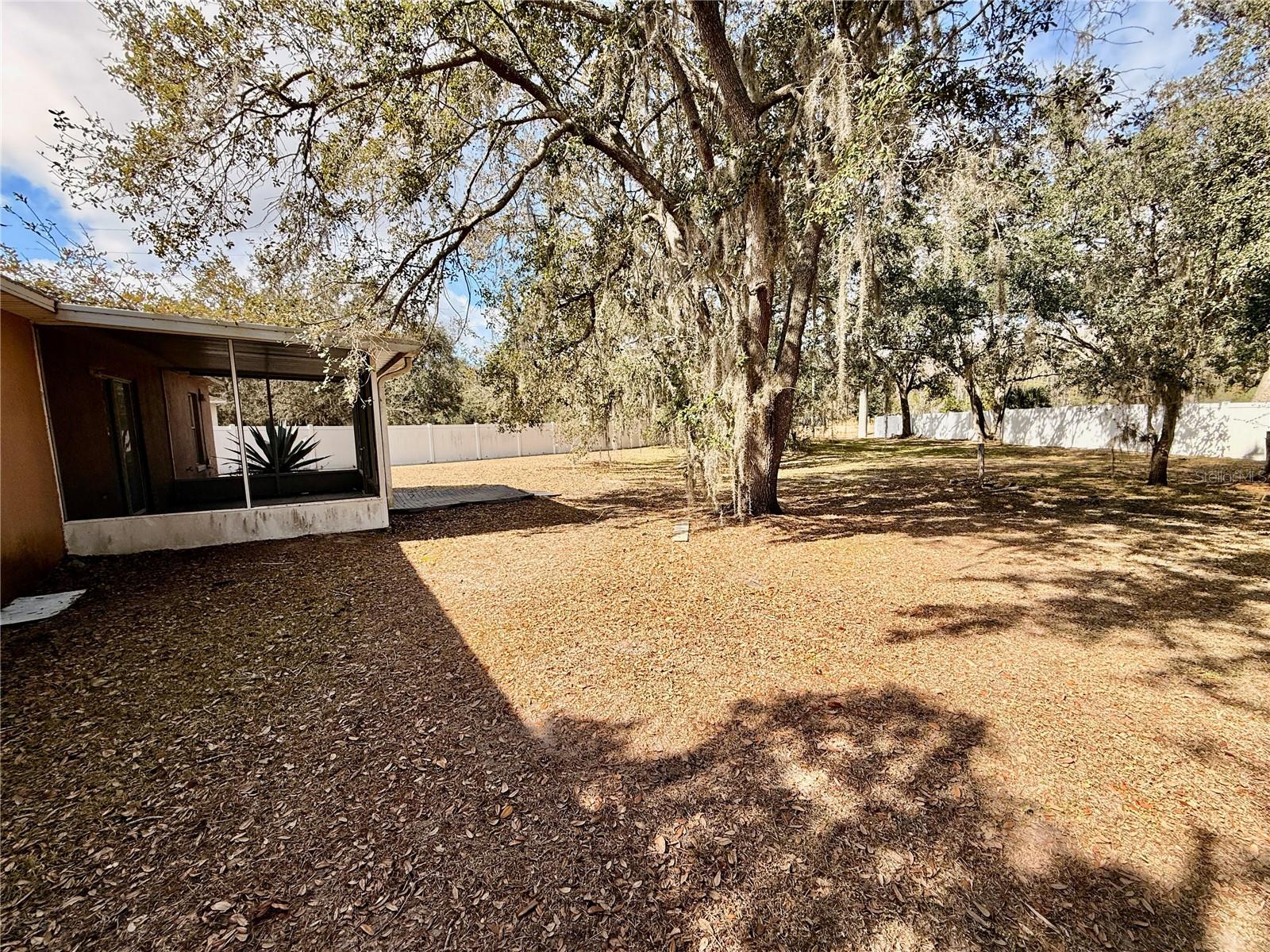 Image 3 of 25 For 431 Flamingo Court