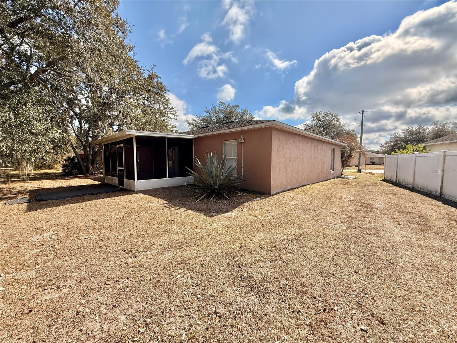 Image 5 of 25 For 431 Flamingo Court