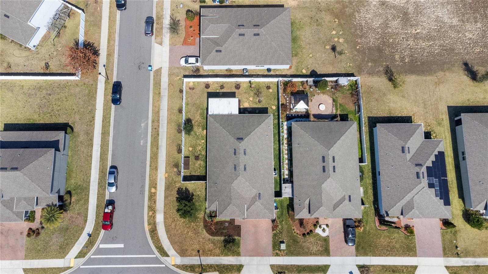 Image 32 of 39 For 468 Sapphire Drive