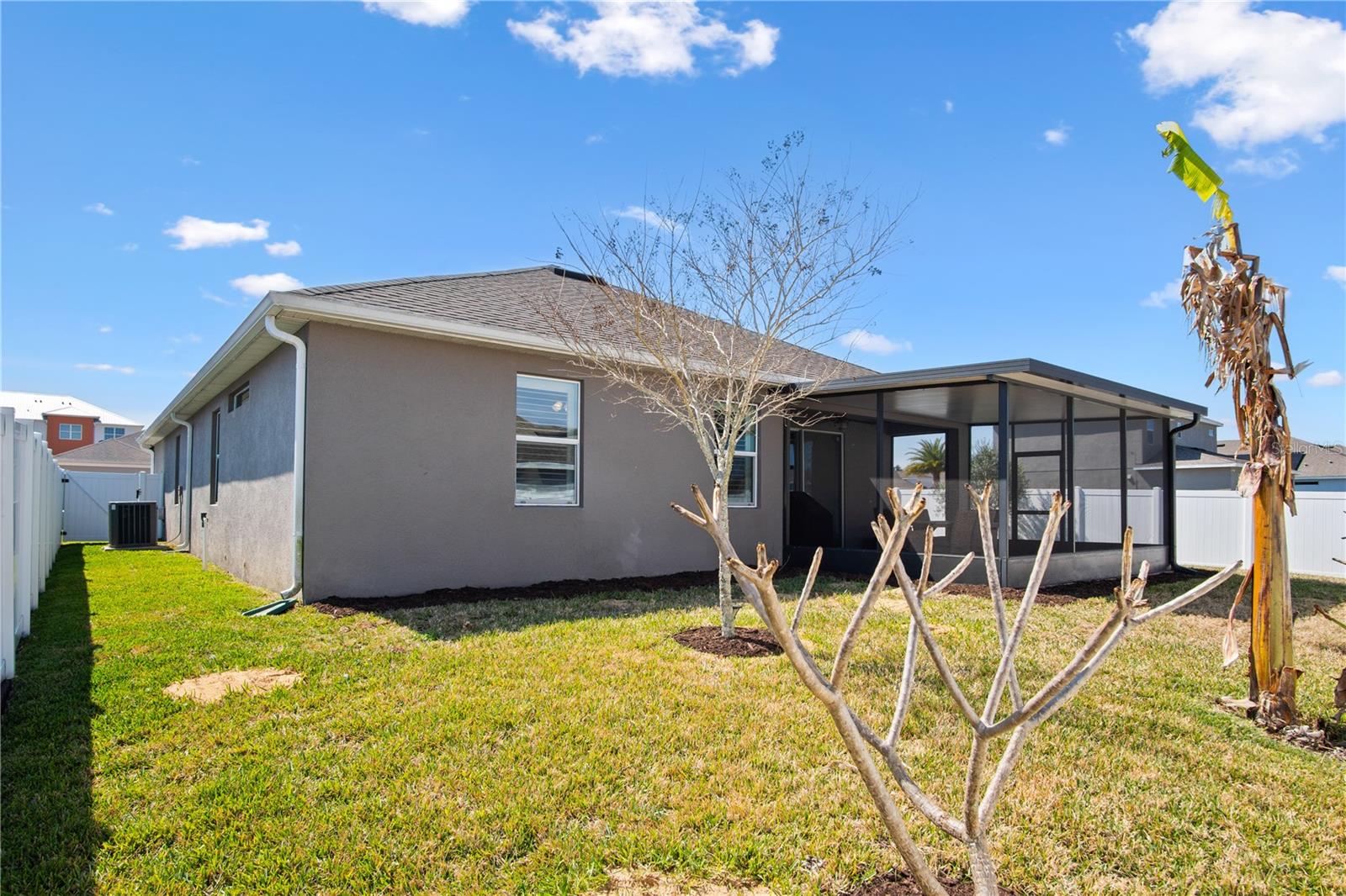 Image 36 of 39 For 468 Sapphire Drive