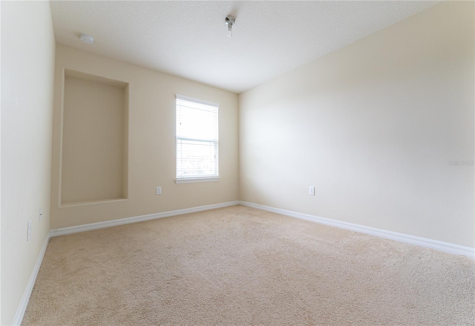 Image 25 of 32 For 2617 Giardino Loop