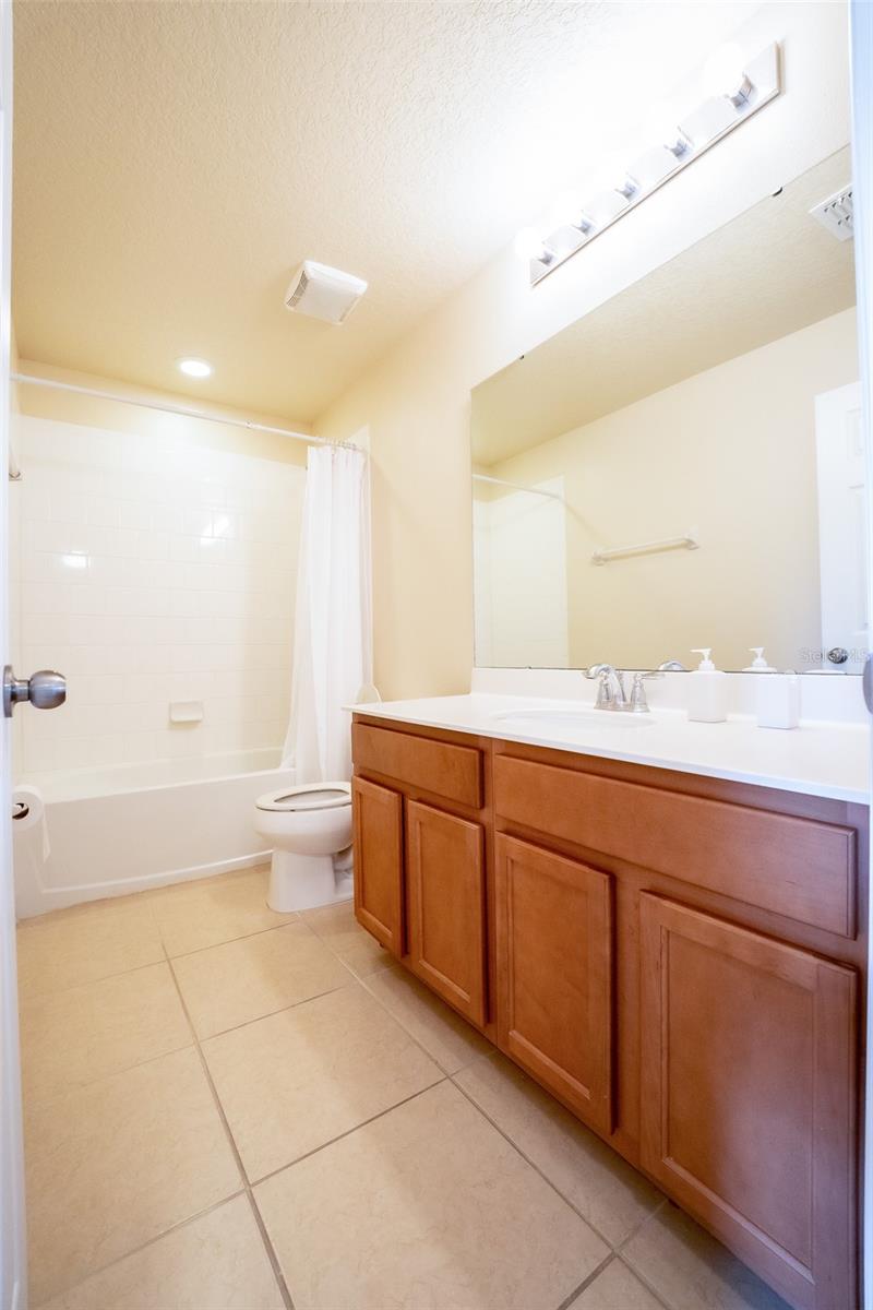 Image 29 of 32 For 2617 Giardino Loop