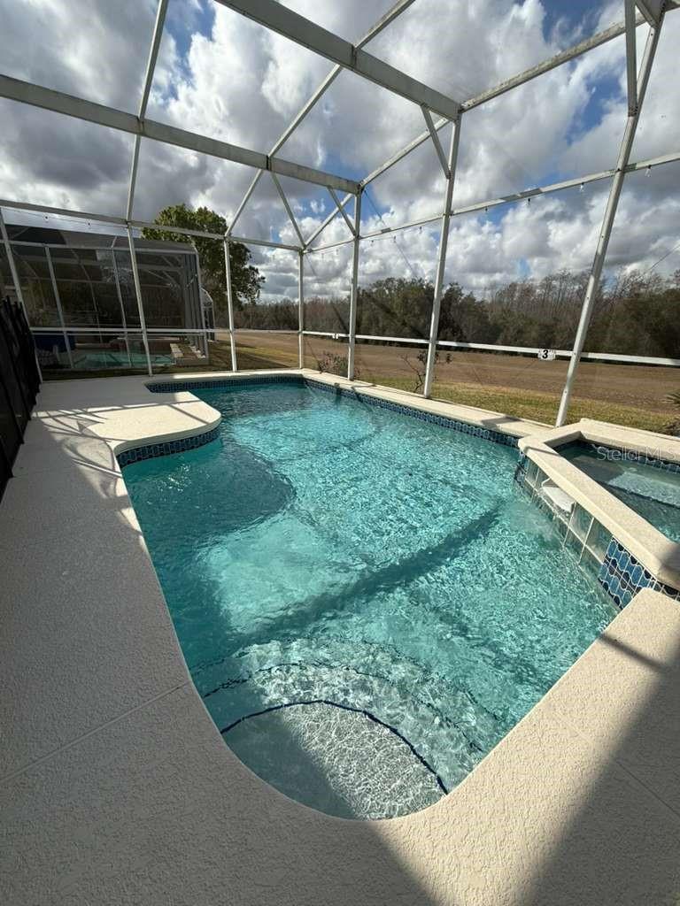 Image 10 of 33 For 543 Birkdale Street