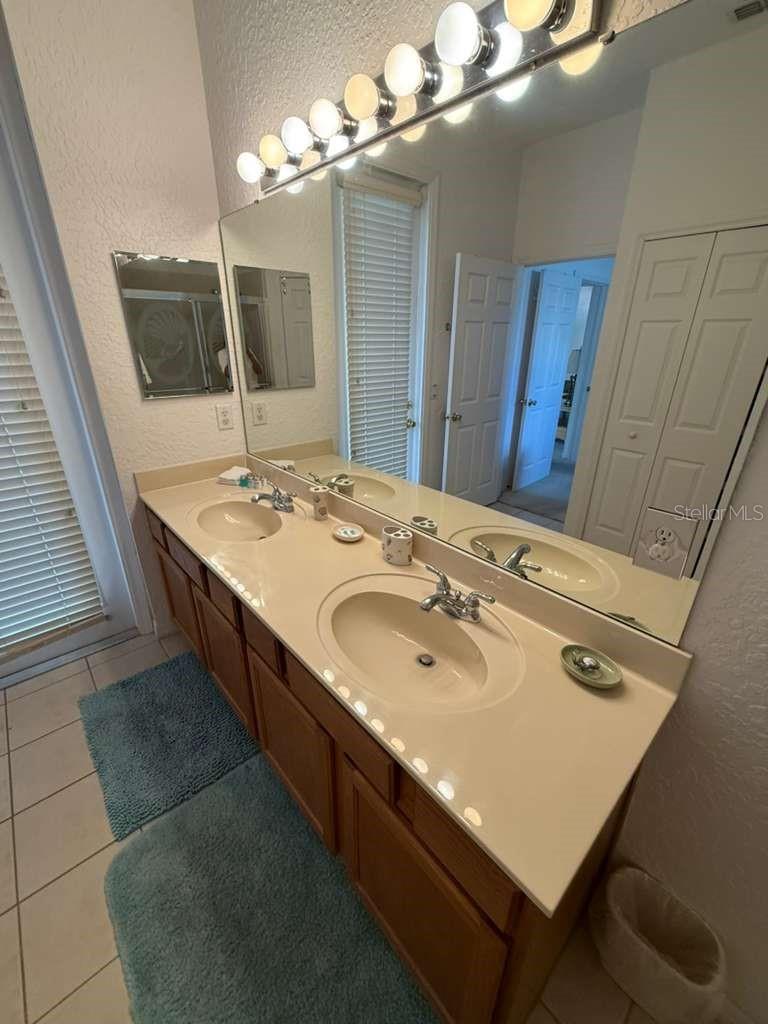 Image 5 of 33 For 543 Birkdale Street